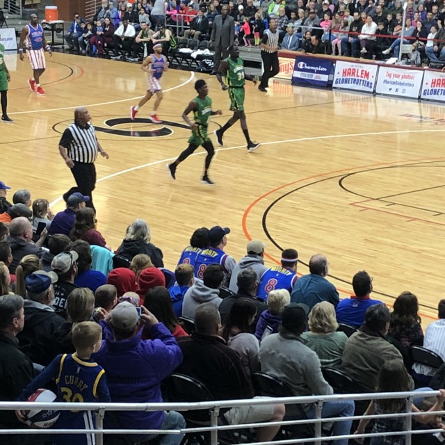 Harlem Globetrotters 2019 Salina, KS Tony's Pizza Events Center