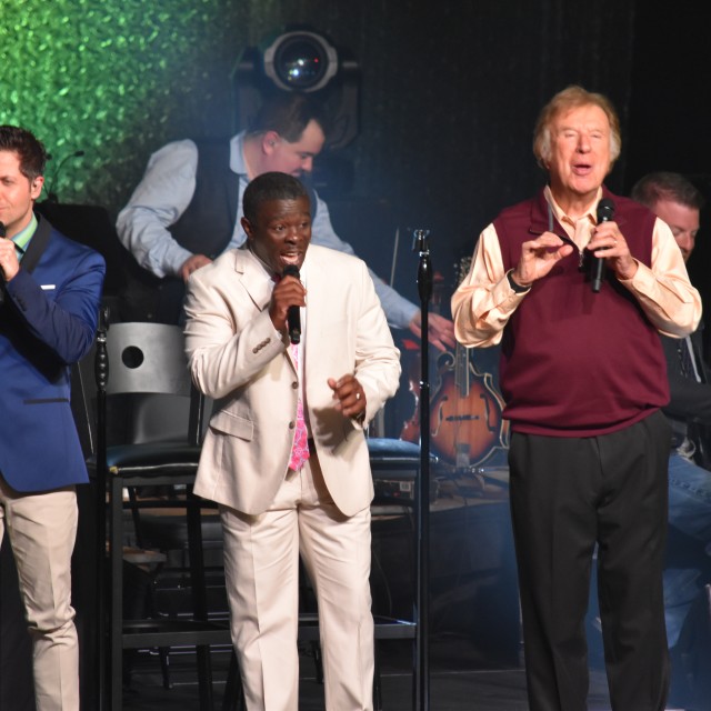 Bill Gaither & The Gaither Vocal Band